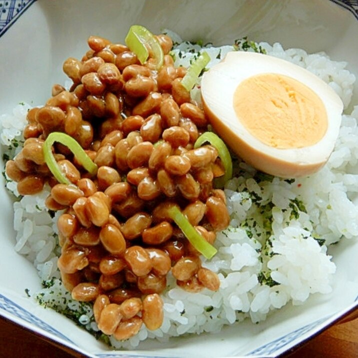 ５分！？味付け卵で❤納豆ご飯♪（若葉ふりかけ他）